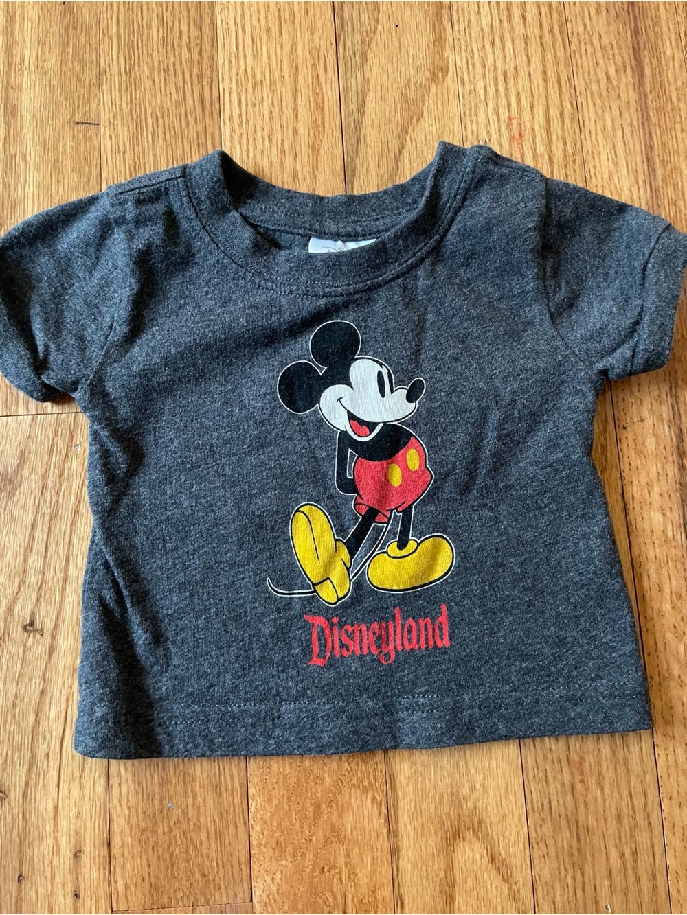 Disney Mickey Mouse Graphic Tee Disneyland Organic Cotton Size 0-3